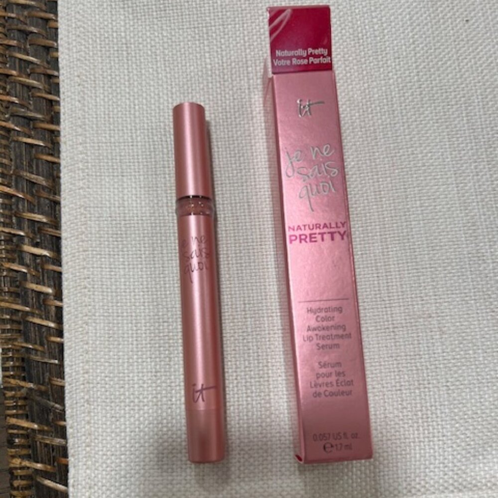SOLD!! Je Ne Sais Quoi Lip Serum, Naturally Pretty